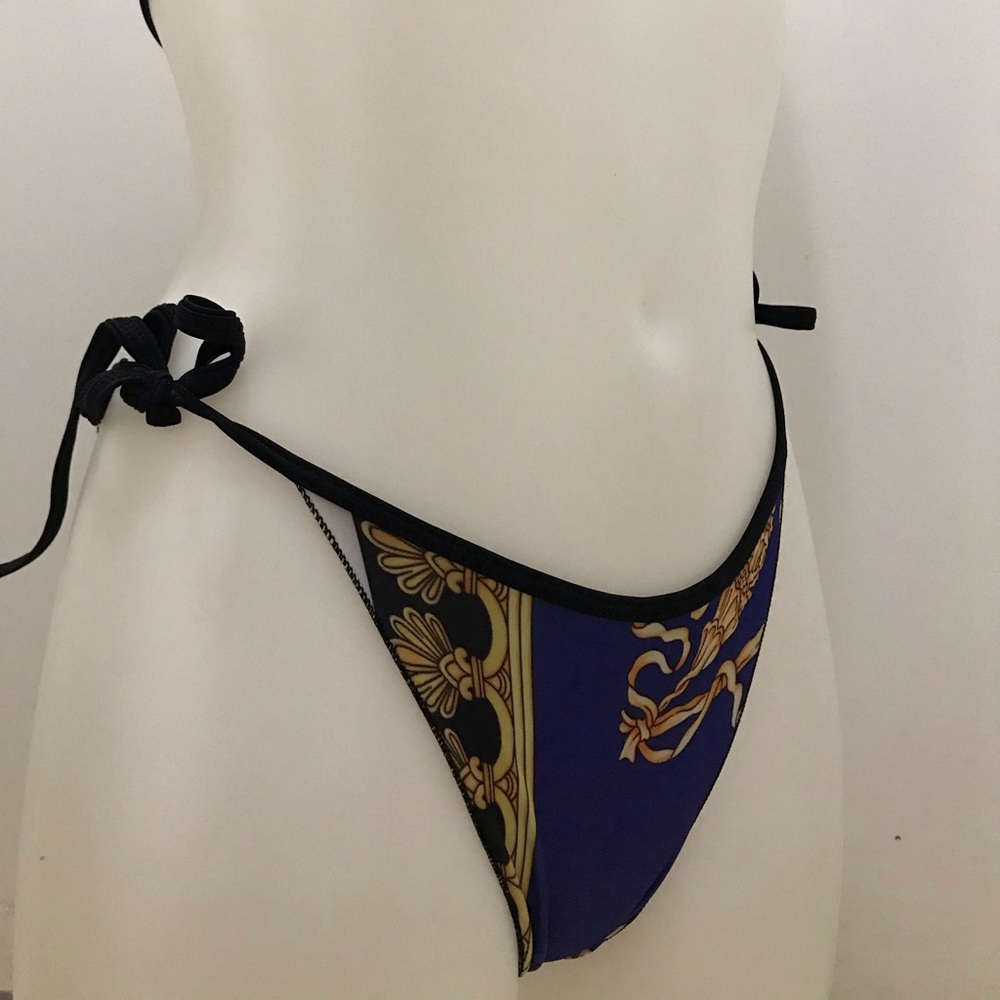 Bikini - Picture 4 of 6